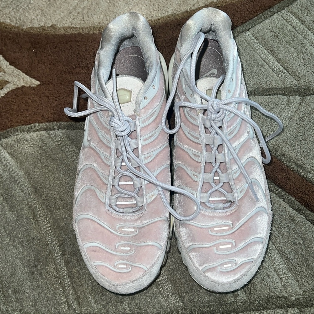 Nike Air Max Plus (Women's)
